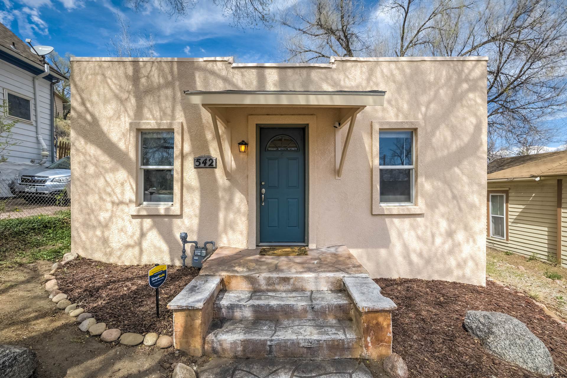 Property main image